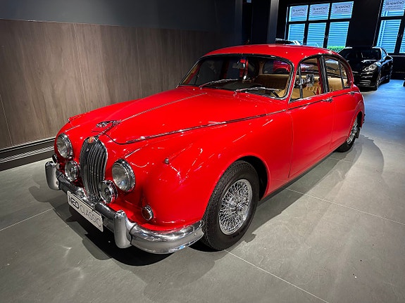 Jaguar Mark 2 3 of 5