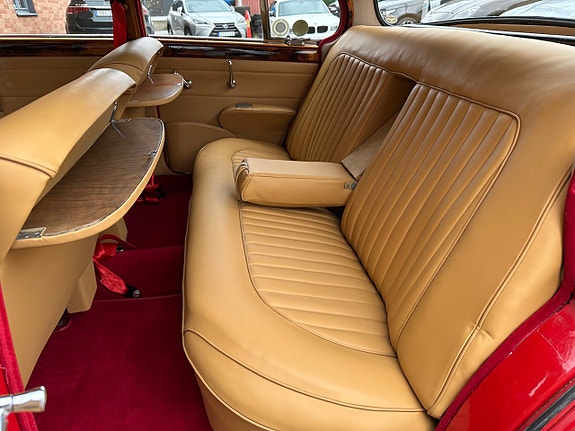 Jaguar Mark 2 21 of 30