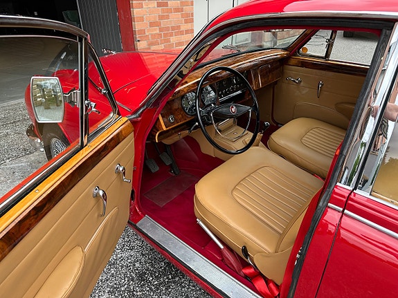 Jaguar Mark 2 12 of 30
