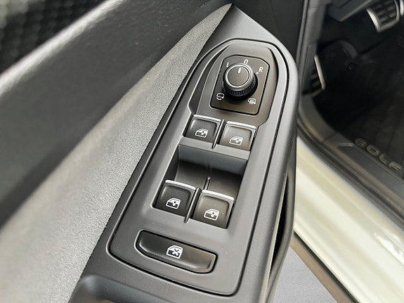 Volkswagen Golf I 18 of 26