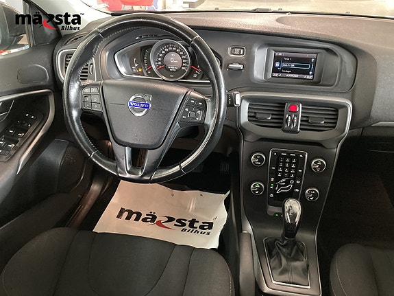 Volvo V40 13 of 13
