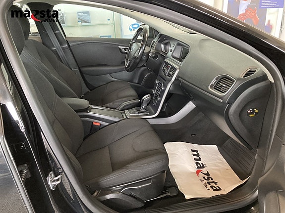 Volvo V40 7 of 13