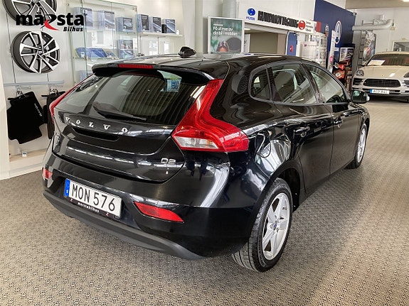 Volvo V40 3 of 5