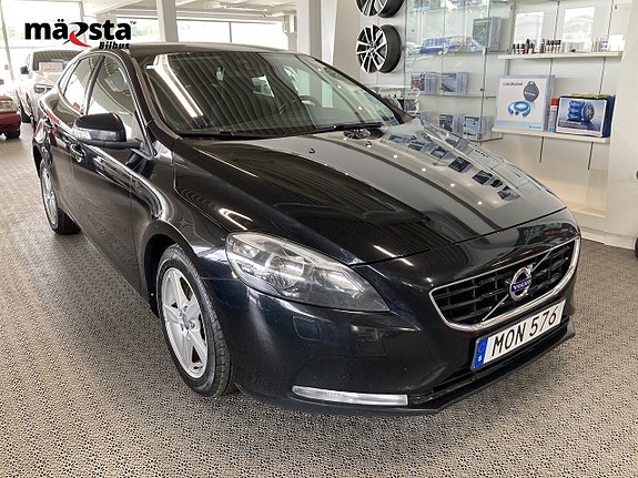 Volvo V40 2 of 5