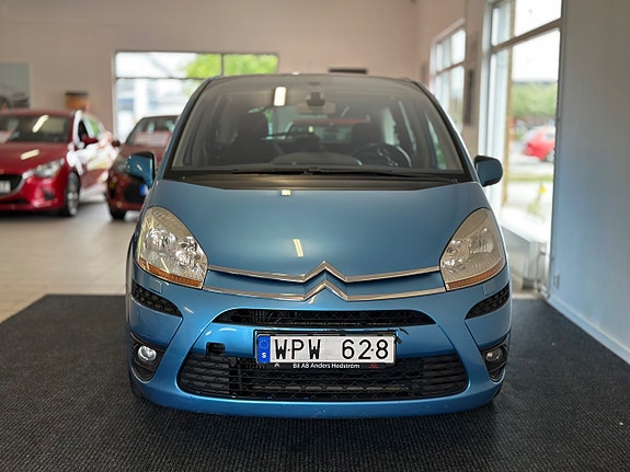 Citroen C4 Picasso 2 of 5