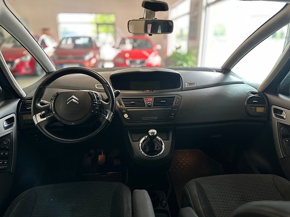 Citroen C4 Picasso 16 of 20