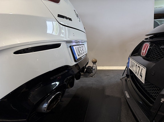 Mercedes-Benz CLA35 14 of 30