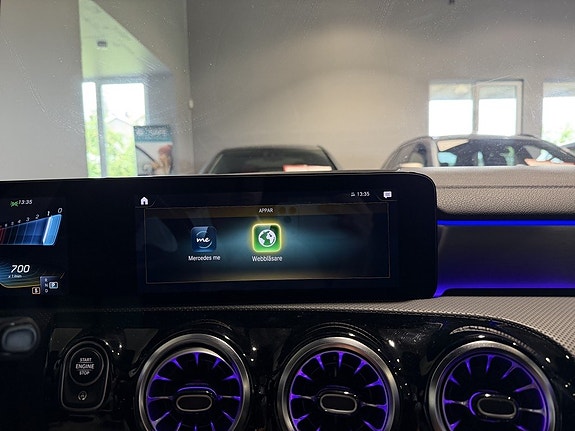 Mercedes-Benz CLA35 29 of 30