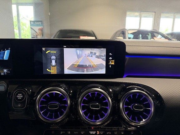 Mercedes-Benz CLA35 25 of 30