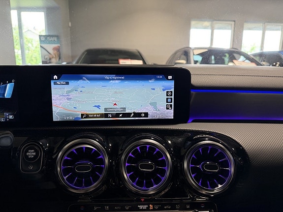 Mercedes-Benz CLA35 24 of 30