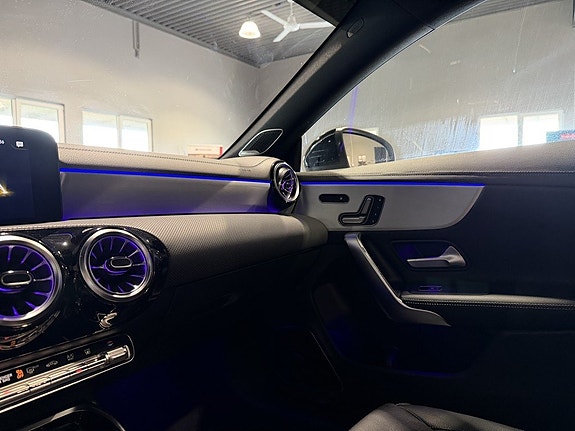 Mercedes-Benz CLA35 21 of 30