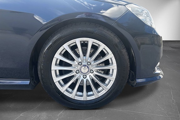 Mercedes-Benz E220 27 of 27