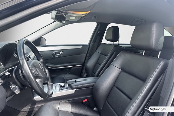 Mercedes-Benz E220 10 of 27