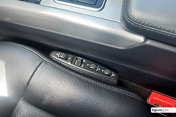 Mercedes-Benz E220 14 of 27