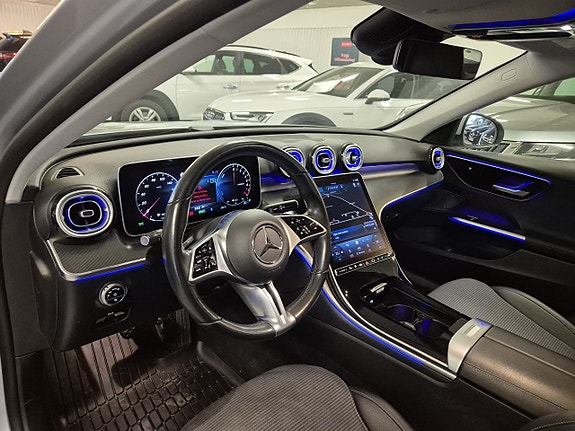 Mercedes-Benz C300 9 of 22