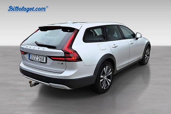 Volvo V90 Cross Country 4 of 5