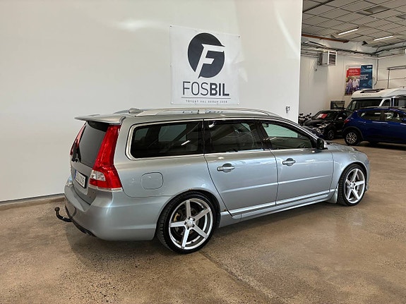 Volvo V70 4 of 12