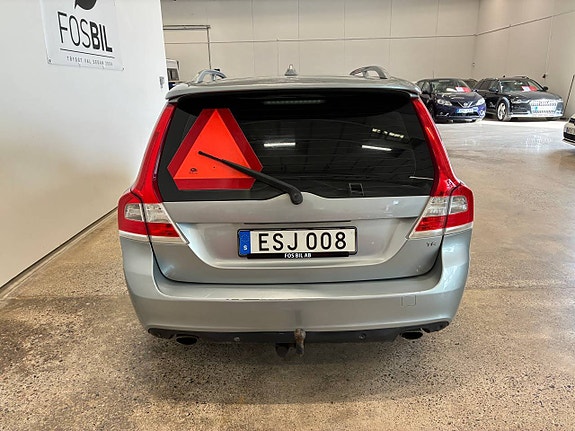 Volvo V70 5 of 12