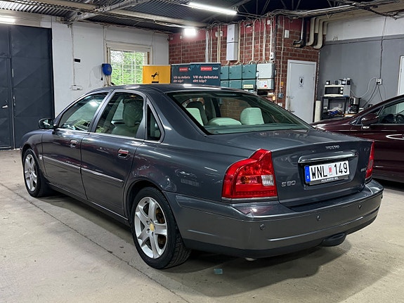 Volvo S80 6 of 17