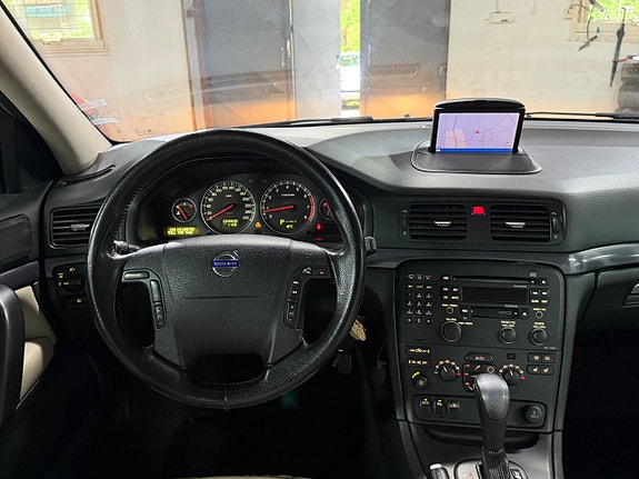 Volvo S80 13 of 17