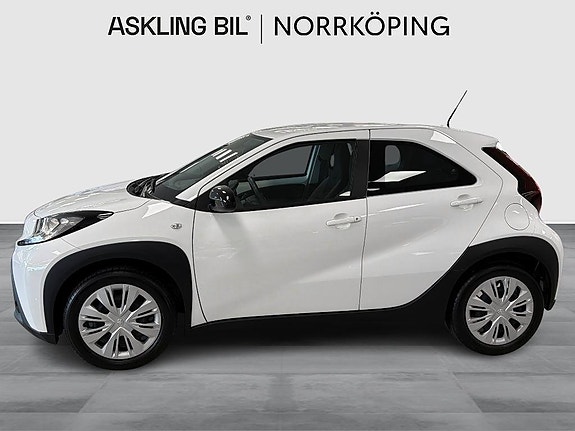 Toyota Aygo X 3 of 5