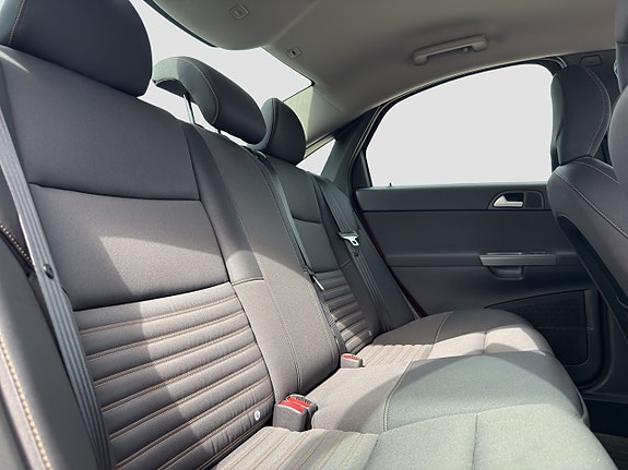 Volvo S40 16 of 19
