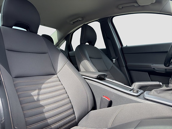 Volvo S40 15 of 19