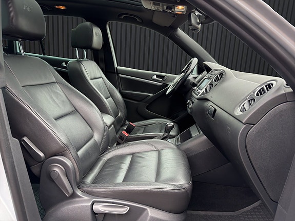 Volkswagen Tiguan 12 of 22