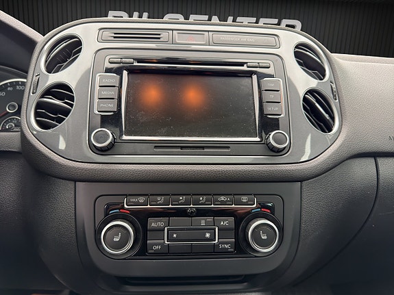 Volkswagen Tiguan 17 of 22