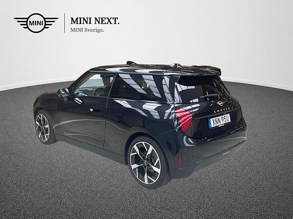 MINI Cooper SE 5 of 15