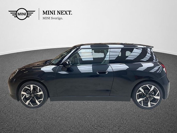 MINI Cooper SE 2 of 15