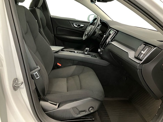 Volvo V60 Cross Country 5 of 5