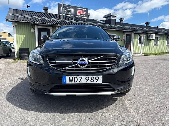 Volvo XC60 11 of 11