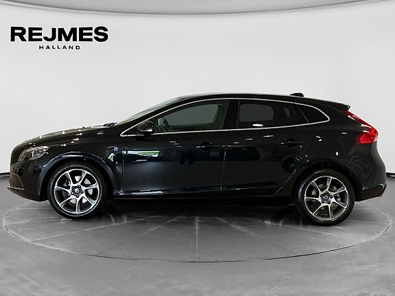Volvo V40 3 of 14