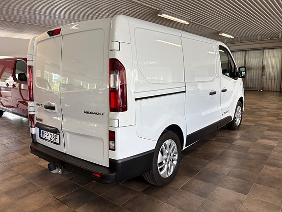 Renault Trafic 4 of 5