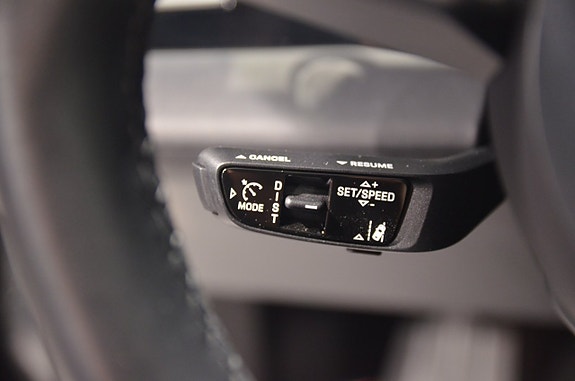 Porsche Taycan Sport Turismo 16 of 19
