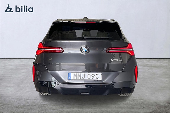BMW X3 4 of 5