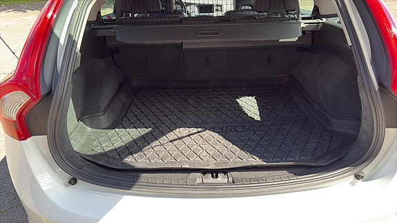 Volvo V60 13 of 15