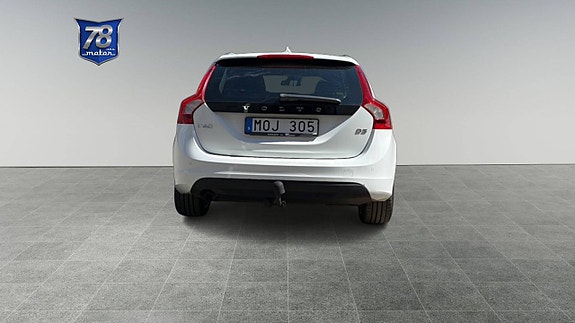 Volvo V60 6 of 15
