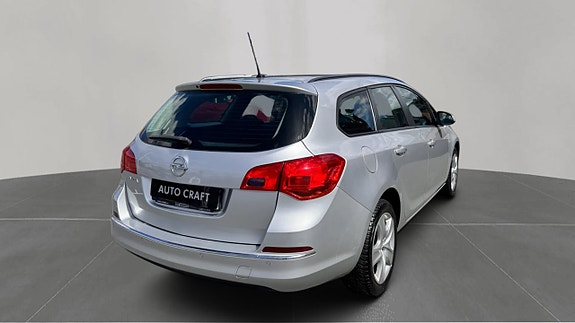 Opel Astra 5 of 5