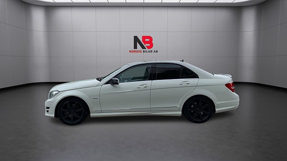 Mercedes-Benz C220 13 of 19