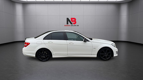 Mercedes-Benz C220 12 of 19