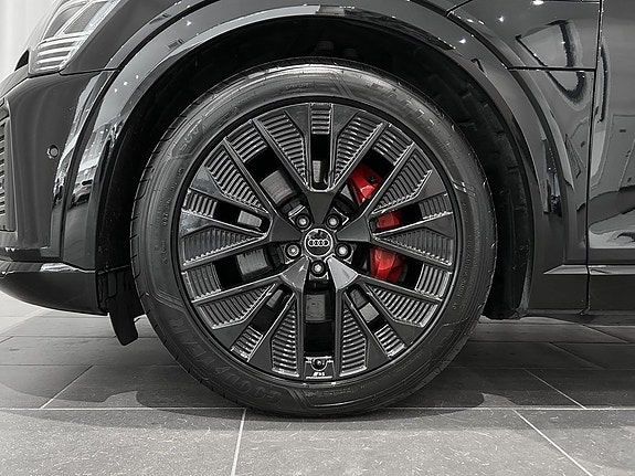Audi Q8 e-tron 6 of 19
