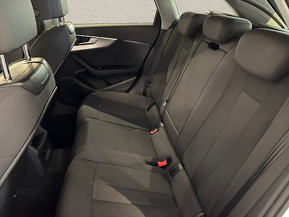 Audi A4 7 of 13
