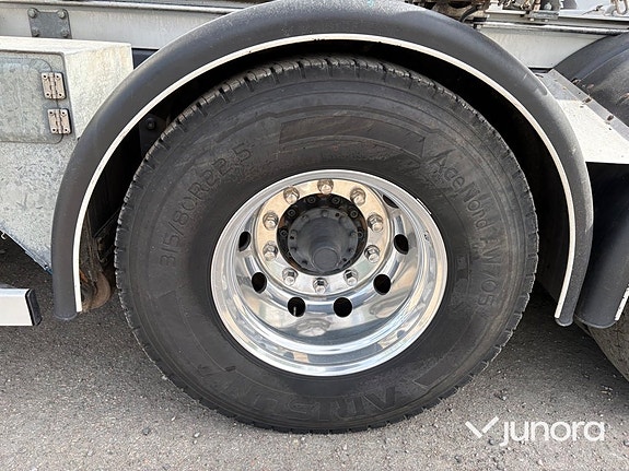 Timmerbil med kran - Scania, R660B6X4NB 27 of 30