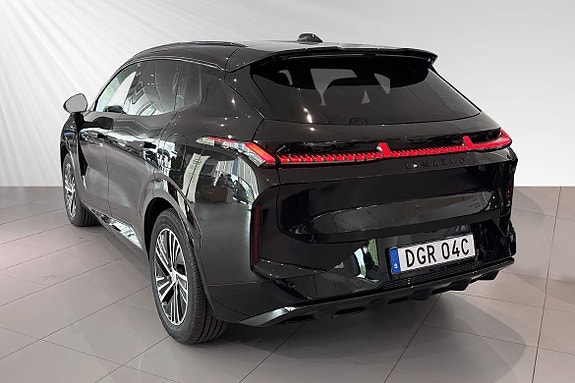 Lynk & Co 08 3 of 5