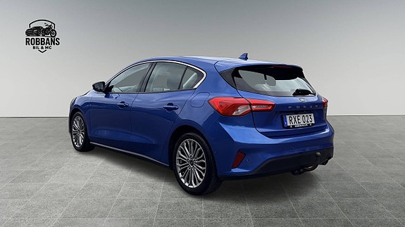 Ford Focus 7 of 14