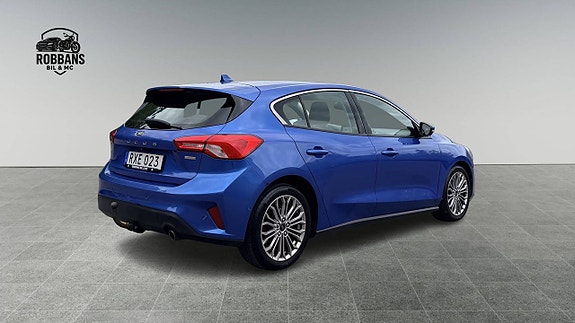 Ford Focus 5 of 5