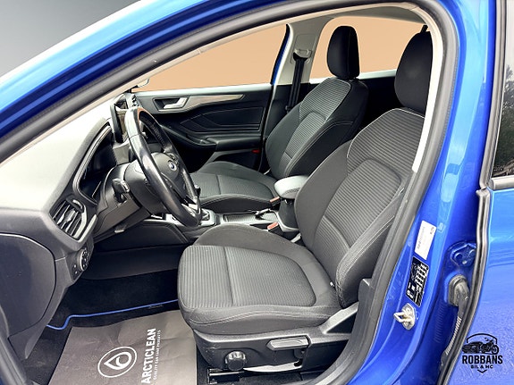 Ford Focus 9 of 14