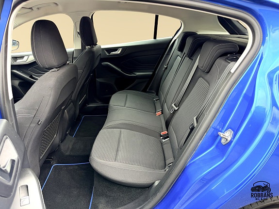 Ford Focus 10 of 14